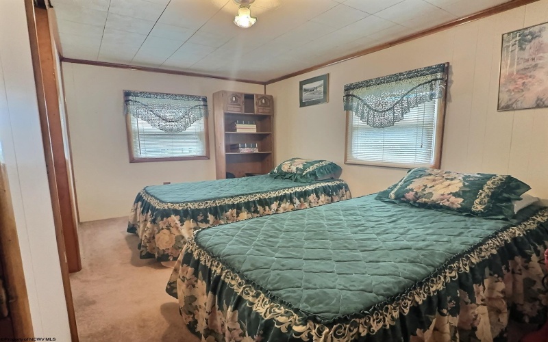4673 Morgantown Road, Lake Lynn, Pennsylvania 15451, 2 Bedrooms Bedrooms, 4 Rooms Rooms,1 BathroomBathrooms,Single Family Detached,For Sale,Morgantown,10161740