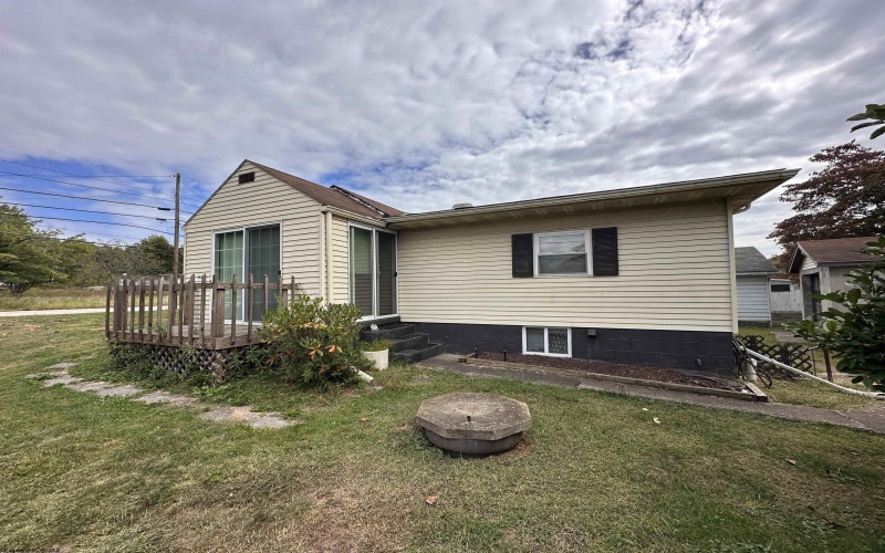 4673 Morgantown Road, Lake Lynn, Pennsylvania 15451, 2 Bedrooms Bedrooms, 4 Rooms Rooms,1 BathroomBathrooms,Single Family Detached,For Sale,Morgantown,10161740