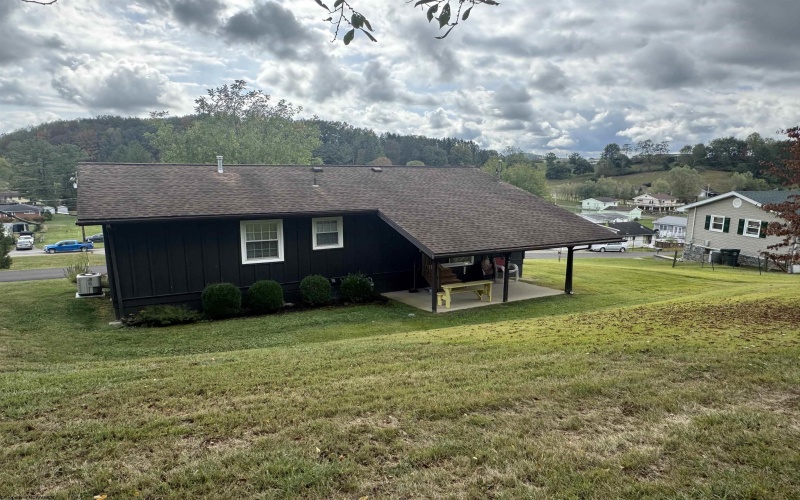 13 Lower Drive, Buckhannon, West Virginia 26201, 4 Bedrooms Bedrooms, 8 Rooms Rooms,2 BathroomsBathrooms,Single Family Detached,For Sale,Lower,10161739