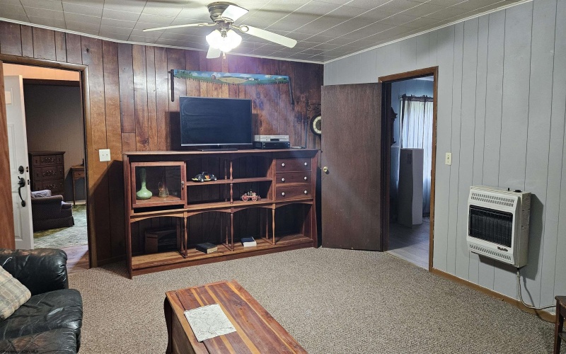 415 Elderberry Road, Coxs Mill, West Virginia 26342, 2 Bedrooms Bedrooms, 5 Rooms Rooms,1 BathroomBathrooms,Single Family Detached,For Sale,Elderberry,10161731