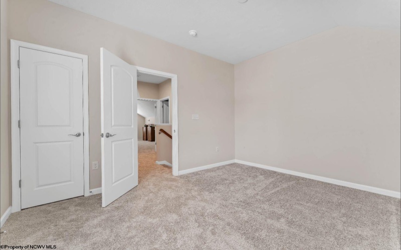 378 Lexington Circle, Bridgeport, West Virginia 26330, 3 Bedrooms Bedrooms, 6 Rooms Rooms,3 BathroomsBathrooms,Single Family Detached,For Sale,Lexington,10161733