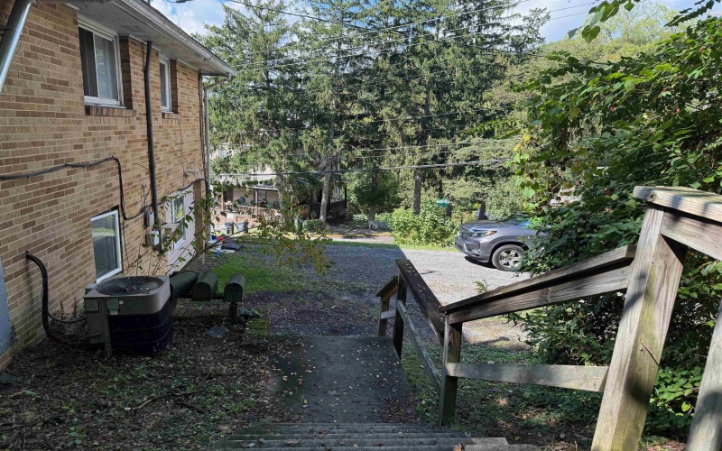 528 Beverly Avenue, Morgantown, West Virginia 26505, ,Multi-unit/income,For Sale,Beverly,10161751