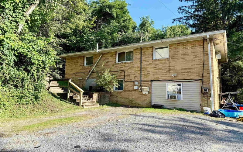 528 Beverly Avenue, Morgantown, West Virginia 26505, ,Multi-unit/income,For Sale,Beverly,10161751