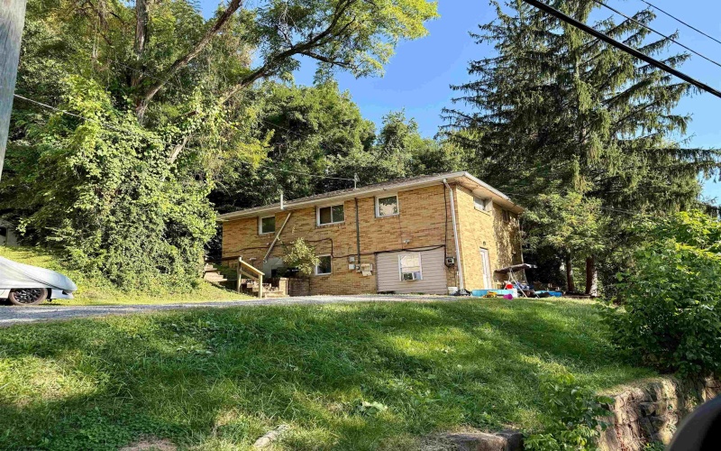 528 Beverly Avenue, Morgantown, West Virginia 26505, ,Multi-unit/income,For Sale,Beverly,10161751