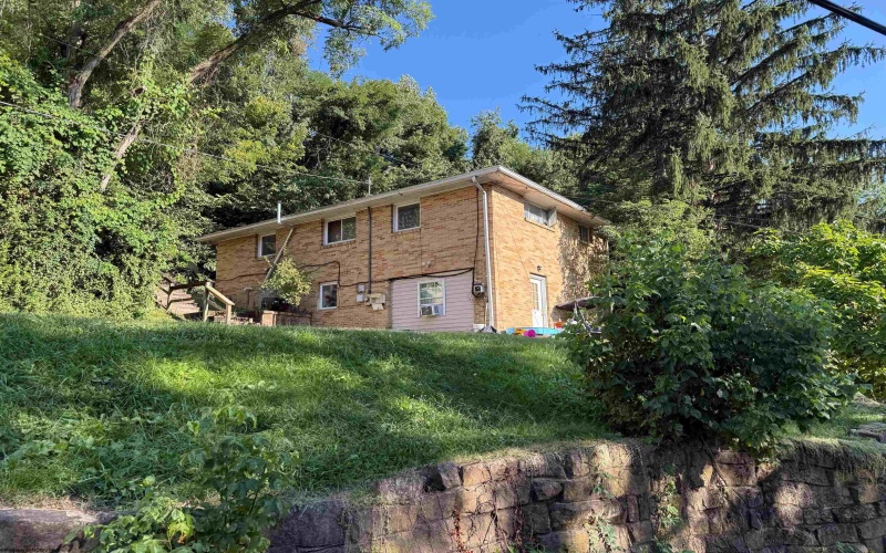 528 Beverly Avenue, Morgantown, West Virginia 26505, ,Multi-unit/income,For Sale,Beverly,10161751