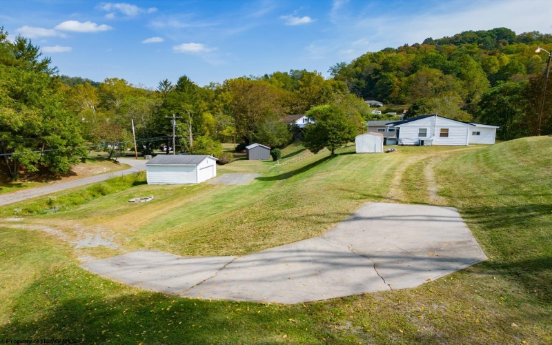 163 Hutchinson Hollow Road, Mount Clare, West Virginia 26408, 4 Bedrooms Bedrooms, 8 Rooms Rooms,1 BathroomBathrooms,Single Family Detached,For Sale,Hutchinson Hollow,10161752