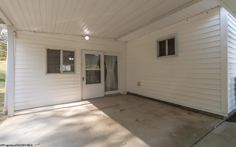 163 Hutchinson Hollow Road, Mount Clare, West Virginia 26408, 4 Bedrooms Bedrooms, 8 Rooms Rooms,1 BathroomBathrooms,Single Family Detached,For Sale,Hutchinson Hollow,10161752