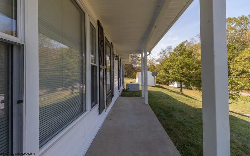 163 Hutchinson Hollow Road, Mount Clare, West Virginia 26408, 4 Bedrooms Bedrooms, 8 Rooms Rooms,1 BathroomBathrooms,Single Family Detached,For Sale,Hutchinson Hollow,10161752
