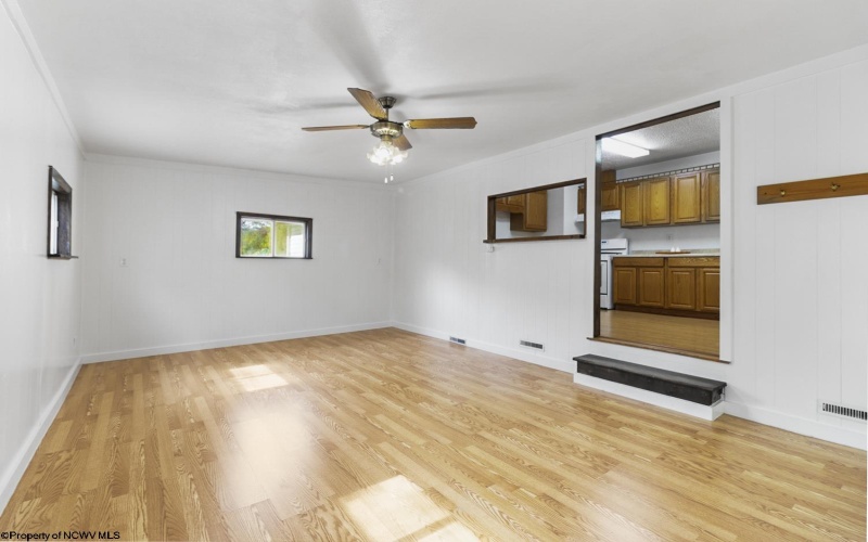 163 Hutchinson Hollow Road, Mount Clare, West Virginia 26408, 4 Bedrooms Bedrooms, 8 Rooms Rooms,1 BathroomBathrooms,Single Family Detached,For Sale,Hutchinson Hollow,10161752