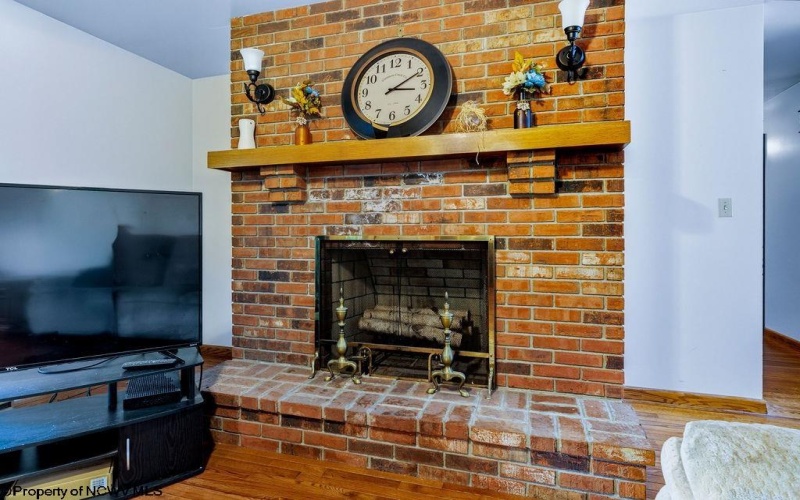 10 Greenwood Drive, Fairmont, West Virginia 26554, 3 Bedrooms Bedrooms, 9 Rooms Rooms,3 BathroomsBathrooms,Single Family Detached,For Sale,Greenwood,10161749