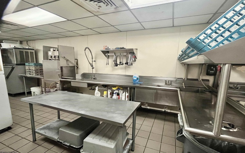 1181 Airport Road, Fairmont, West Virginia 26554, ,Commercial/industrial,For Sale,Airport,10161757
