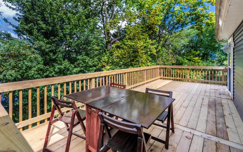 542 Cherokee Drive, Morgantown, West Virginia 26508, 3 Bedrooms Bedrooms, 6 Rooms Rooms,1 BathroomBathrooms,Single Family Detached,For Sale,Cherokee,10161755