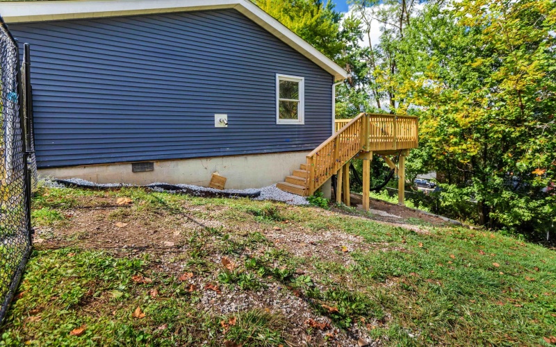 542 Cherokee Drive, Morgantown, West Virginia 26508, 3 Bedrooms Bedrooms, 6 Rooms Rooms,1 BathroomBathrooms,Single Family Detached,For Sale,Cherokee,10161755
