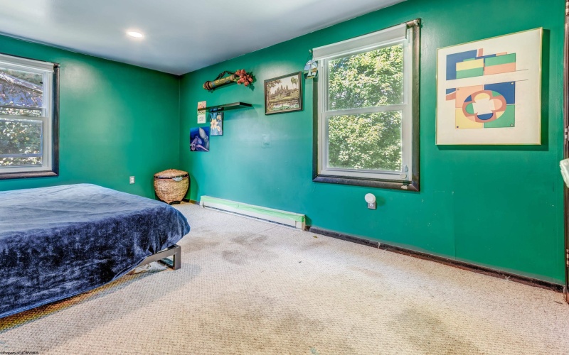 542 Cherokee Drive, Morgantown, West Virginia 26508, 3 Bedrooms Bedrooms, 6 Rooms Rooms,1 BathroomBathrooms,Single Family Detached,For Sale,Cherokee,10161755