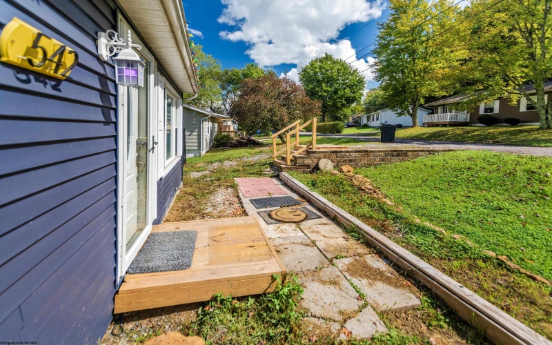 542 Cherokee Drive, Morgantown, West Virginia 26508, 3 Bedrooms Bedrooms, 6 Rooms Rooms,1 BathroomBathrooms,Single Family Detached,For Sale,Cherokee,10161755
