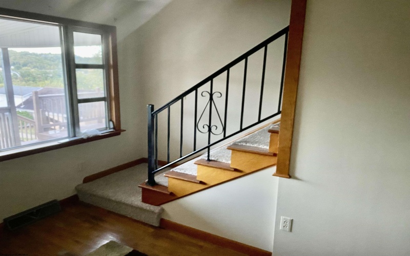 1619 Hoffman Avenue, Clarksburg, West Virginia 26301, 3 Bedrooms Bedrooms, 7 Rooms Rooms,2 BathroomsBathrooms,Single Family Detached,For Sale,Hoffman,10161760