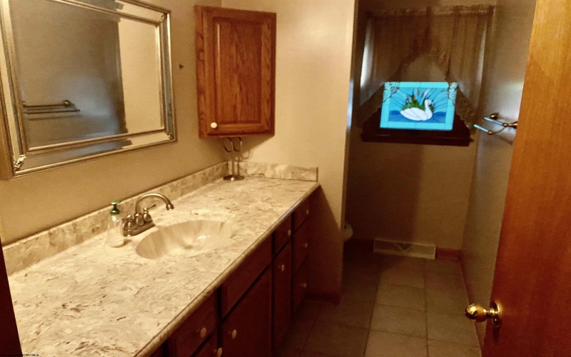 1619 Hoffman Avenue, Clarksburg, West Virginia 26301, 3 Bedrooms Bedrooms, 7 Rooms Rooms,2 BathroomsBathrooms,Single Family Detached,For Sale,Hoffman,10161760