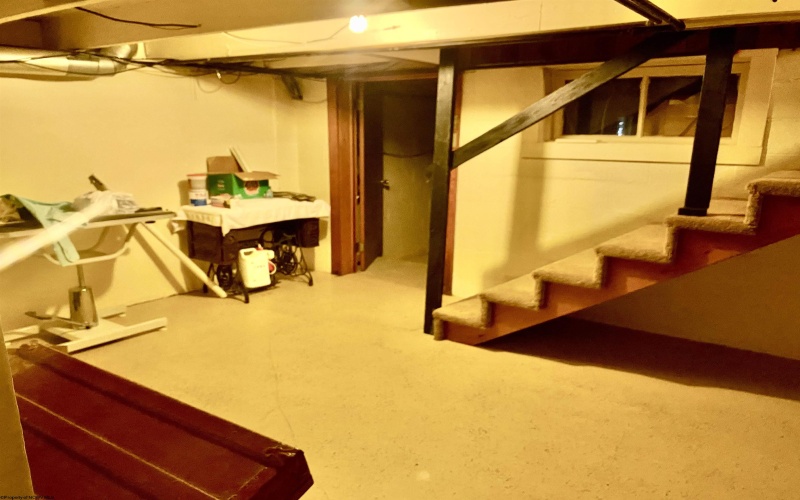 1619 Hoffman Avenue, Clarksburg, West Virginia 26301, 3 Bedrooms Bedrooms, 7 Rooms Rooms,2 BathroomsBathrooms,Single Family Detached,For Sale,Hoffman,10161760