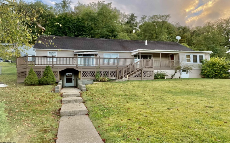 1619 Hoffman Avenue, Clarksburg, West Virginia 26301, 3 Bedrooms Bedrooms, 7 Rooms Rooms,2 BathroomsBathrooms,Single Family Detached,For Sale,Hoffman,10161760