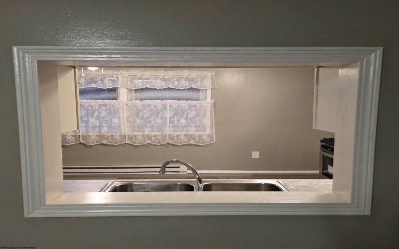 180 Pike Street, New Martinsville, West Virginia 26155, 3 Bedrooms Bedrooms, 4 Rooms Rooms,1 BathroomBathrooms,Single Family Detached,For Sale,Pike,10161759