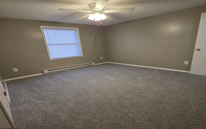 180 Pike Street, New Martinsville, West Virginia 26155, 3 Bedrooms Bedrooms, 4 Rooms Rooms,1 BathroomBathrooms,Single Family Detached,For Sale,Pike,10161759