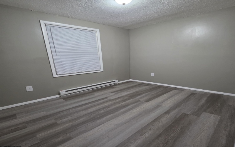 180 Pike Street, New Martinsville, West Virginia 26155, 3 Bedrooms Bedrooms, 4 Rooms Rooms,1 BathroomBathrooms,Single Family Detached,For Sale,Pike,10161759