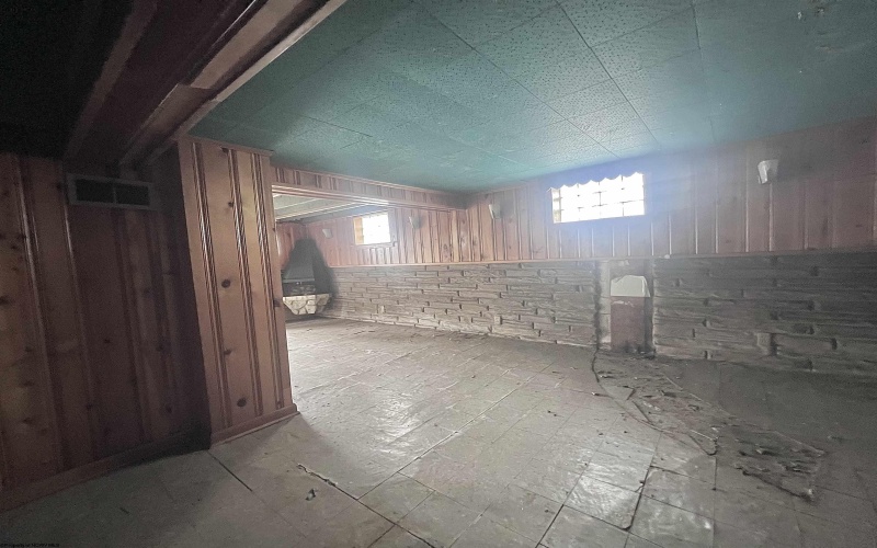 426 Vernon Street, Shinnston, West Virginia 26431, 2 Bedrooms Bedrooms, 5 Rooms Rooms,1 BathroomBathrooms,Single Family Detached,For Sale,Vernon,10161758