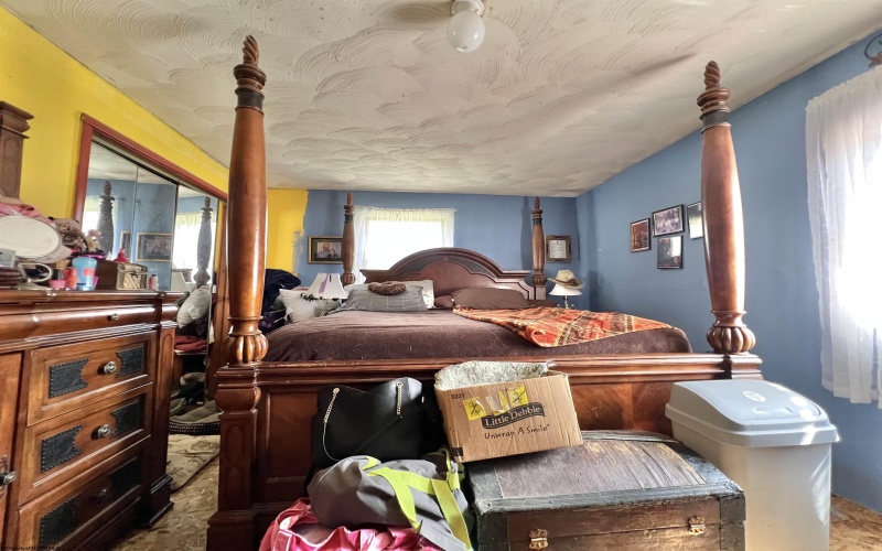 8613 Georgetown Road, Roanoke, West Virginia 26447, 5 Bedrooms Bedrooms, 9 Rooms Rooms,3 BathroomsBathrooms,Single Family Detached,For Sale,Georgetown,10161771