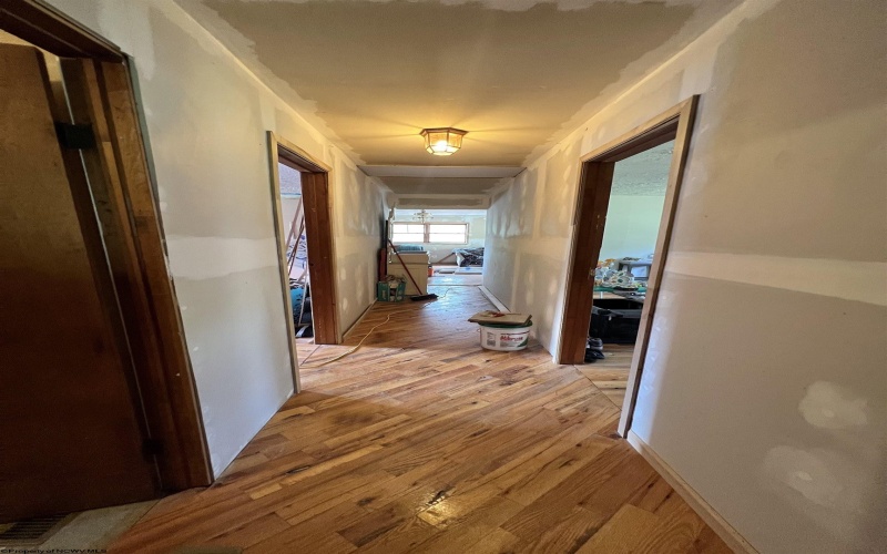 8613 Georgetown Road, Roanoke, West Virginia 26447, 5 Bedrooms Bedrooms, 9 Rooms Rooms,3 BathroomsBathrooms,Single Family Detached,For Sale,Georgetown,10161771
