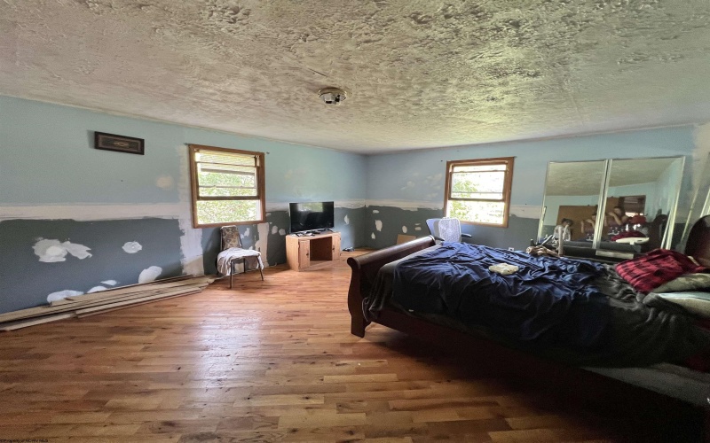 8613 Georgetown Road, Roanoke, West Virginia 26447, 5 Bedrooms Bedrooms, 9 Rooms Rooms,3 BathroomsBathrooms,Single Family Detached,For Sale,Georgetown,10161771