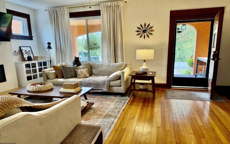 1245 Peacock Lane, Fairmont, West Virginia 26554, 3 Bedrooms Bedrooms, 6 Rooms Rooms,1 BathroomBathrooms,Single Family Detached,For Sale,Peacock,10161769 1245 Peacock Lane, Fairmont, West Virginia 26554, 3 Bedrooms Bedrooms, 6 Rooms Rooms,1 BathroomBathrooms,Single Family Detached,For Sale,Peacock,10161769