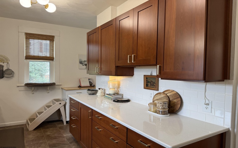 1245 Peacock Lane, Fairmont, West Virginia 26554, 3 Bedrooms Bedrooms, 6 Rooms Rooms,1 BathroomBathrooms,Single Family Detached,For Sale,Peacock,10161769 1245 Peacock Lane, Fairmont, West Virginia 26554, 3 Bedrooms Bedrooms, 6 Rooms Rooms,1 BathroomBathrooms,Single Family Detached,For Sale,Peacock,10161769