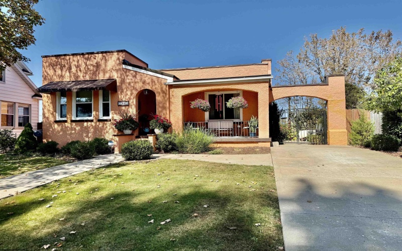 1245 Peacock Lane, Fairmont, West Virginia 26554, 3 Bedrooms Bedrooms, 6 Rooms Rooms,1 BathroomBathrooms,Single Family Detached,For Sale,Peacock,10161769 1245 Peacock Lane, Fairmont, West Virginia 26554, 3 Bedrooms Bedrooms, 6 Rooms Rooms,1 BathroomBathrooms,Single Family Detached,For Sale,Peacock,10161769