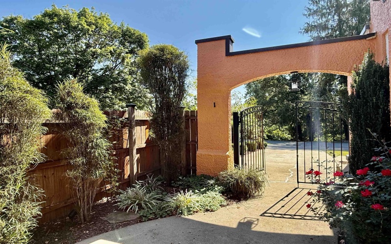 1245 Peacock Lane, Fairmont, West Virginia 26554, 3 Bedrooms Bedrooms, 6 Rooms Rooms,1 BathroomBathrooms,Single Family Detached,For Sale,Peacock,10161769 1245 Peacock Lane, Fairmont, West Virginia 26554, 3 Bedrooms Bedrooms, 6 Rooms Rooms,1 BathroomBathrooms,Single Family Detached,For Sale,Peacock,10161769