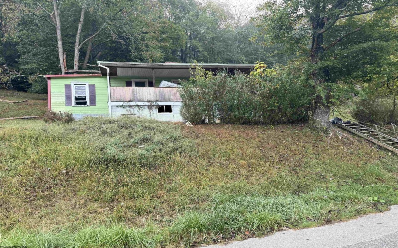 69 Jackson Street, Weston, West Virginia 26452, 1 Bedroom Bedrooms, 5 Rooms Rooms,1 BathroomBathrooms,Single Family Detached,For Sale,Jackson,10161770