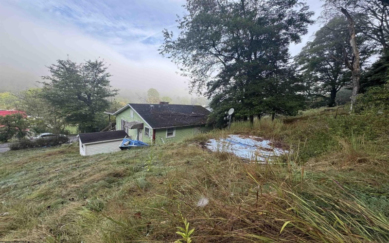 69 Jackson Street, Weston, West Virginia 26452, 1 Bedroom Bedrooms, 5 Rooms Rooms,1 BathroomBathrooms,Single Family Detached,For Sale,Jackson,10161770