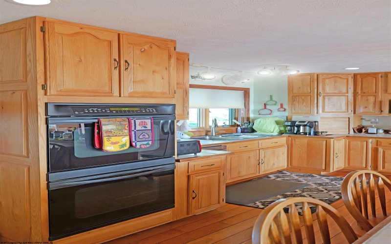 1516 White Oak School Road, Terra Alta, West Virginia 26764, 3 Bedrooms Bedrooms, 11 Rooms Rooms,3 BathroomsBathrooms,Single Family Detached,For Sale,White Oak School,10161785