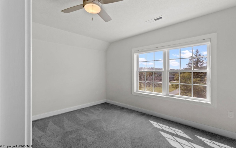 1214 Paradise Point Court, Morgantown, West Virginia 26508, 4 Bedrooms Bedrooms, 8 Rooms Rooms,3 BathroomsBathrooms,Single Family Detached,For Sale,Paradise Point,10161775