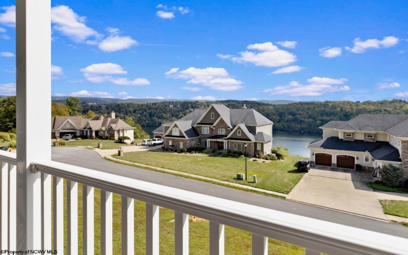 1214 Paradise Point Court, Morgantown, West Virginia 26508, 4 Bedrooms Bedrooms, 8 Rooms Rooms,3 BathroomsBathrooms,Single Family Detached,For Sale,Paradise Point,10161775