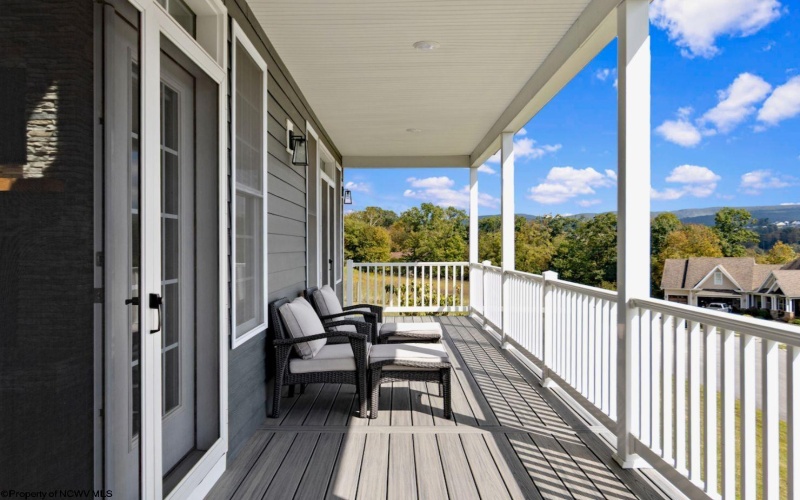 1214 Paradise Point Court, Morgantown, West Virginia 26508, 4 Bedrooms Bedrooms, 8 Rooms Rooms,3 BathroomsBathrooms,Single Family Detached,For Sale,Paradise Point,10161775
