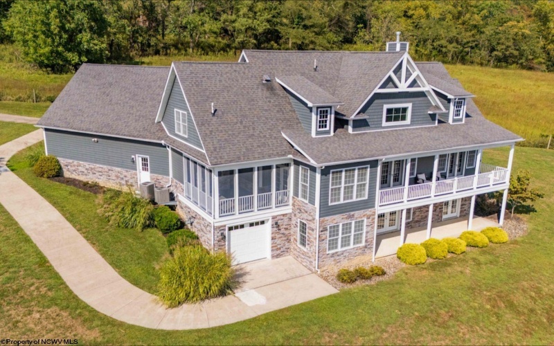 1214 Paradise Point Court, Morgantown, West Virginia 26508, 4 Bedrooms Bedrooms, 8 Rooms Rooms,3 BathroomsBathrooms,Single Family Detached,For Sale,Paradise Point,10161775