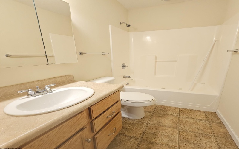 92 Clear Spring Drive, Morgantown, West Virginia 26508, 3 Bedrooms Bedrooms, 6 Rooms Rooms,2 BathroomsBathrooms,Single Family Attached,For Sale,Clear Spring,10161776
