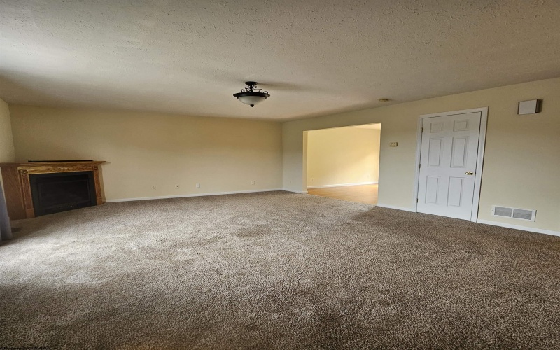 92 Clear Spring Drive, Morgantown, West Virginia 26508, 3 Bedrooms Bedrooms, 6 Rooms Rooms,2 BathroomsBathrooms,Single Family Attached,For Sale,Clear Spring,10161776