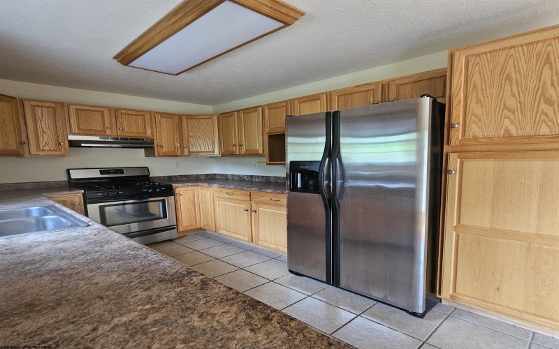 92 Clear Spring Drive, Morgantown, West Virginia 26508, 3 Bedrooms Bedrooms, 6 Rooms Rooms,2 BathroomsBathrooms,Single Family Attached,For Sale,Clear Spring,10161776