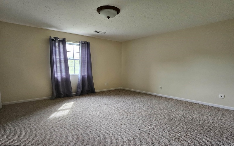92 Clear Spring Drive, Morgantown, West Virginia 26508, 3 Bedrooms Bedrooms, 6 Rooms Rooms,2 BathroomsBathrooms,Single Family Attached,For Sale,Clear Spring,10161776