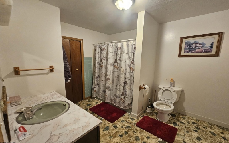 1448 Main Street, Granville, West Virginia 26501, ,Multi-unit/income,For Sale,Main,10161780