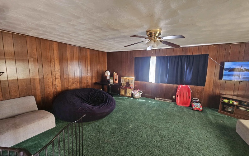 1448 Main Street, Granville, West Virginia 26501, ,Multi-unit/income,For Sale,Main,10161780