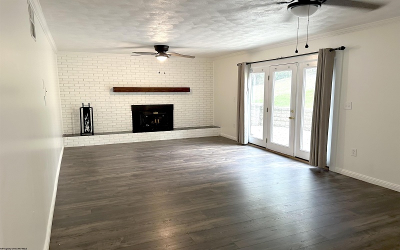 108 Allman Avenue, Buckhannon, West Virginia 26201, 4 Bedrooms Bedrooms, 8 Rooms Rooms,3 BathroomsBathrooms,Single Family Detached,For Sale,Allman,10161808