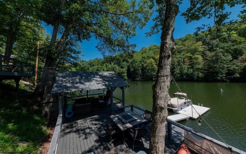540 Keller Lane, Morgantown, West Virginia 26508, 2 Bedrooms Bedrooms, 5 Rooms Rooms,1 BathroomBathrooms,Single Family Detached,For Sale,Keller,10160270