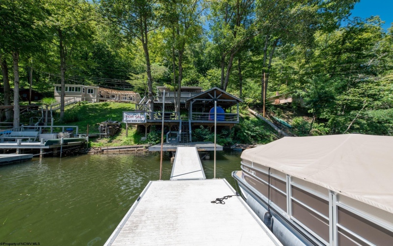 540 Keller Lane, Morgantown, West Virginia 26508, 2 Bedrooms Bedrooms, 5 Rooms Rooms,1 BathroomBathrooms,Single Family Detached,For Sale,Keller,10160270